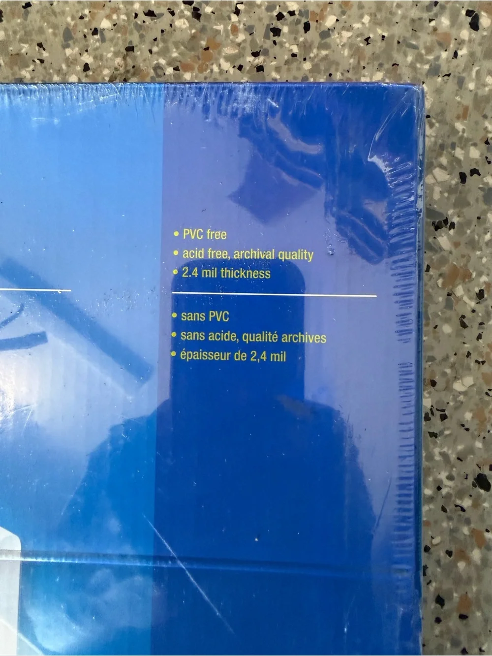Staples blue and yellow clear sheet protectors package